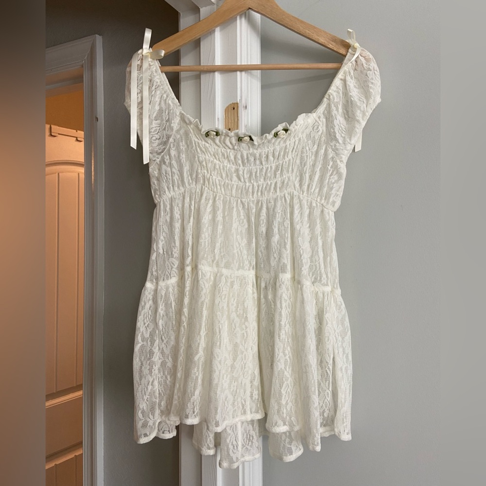 NWOT UO sheer lace babydoll top